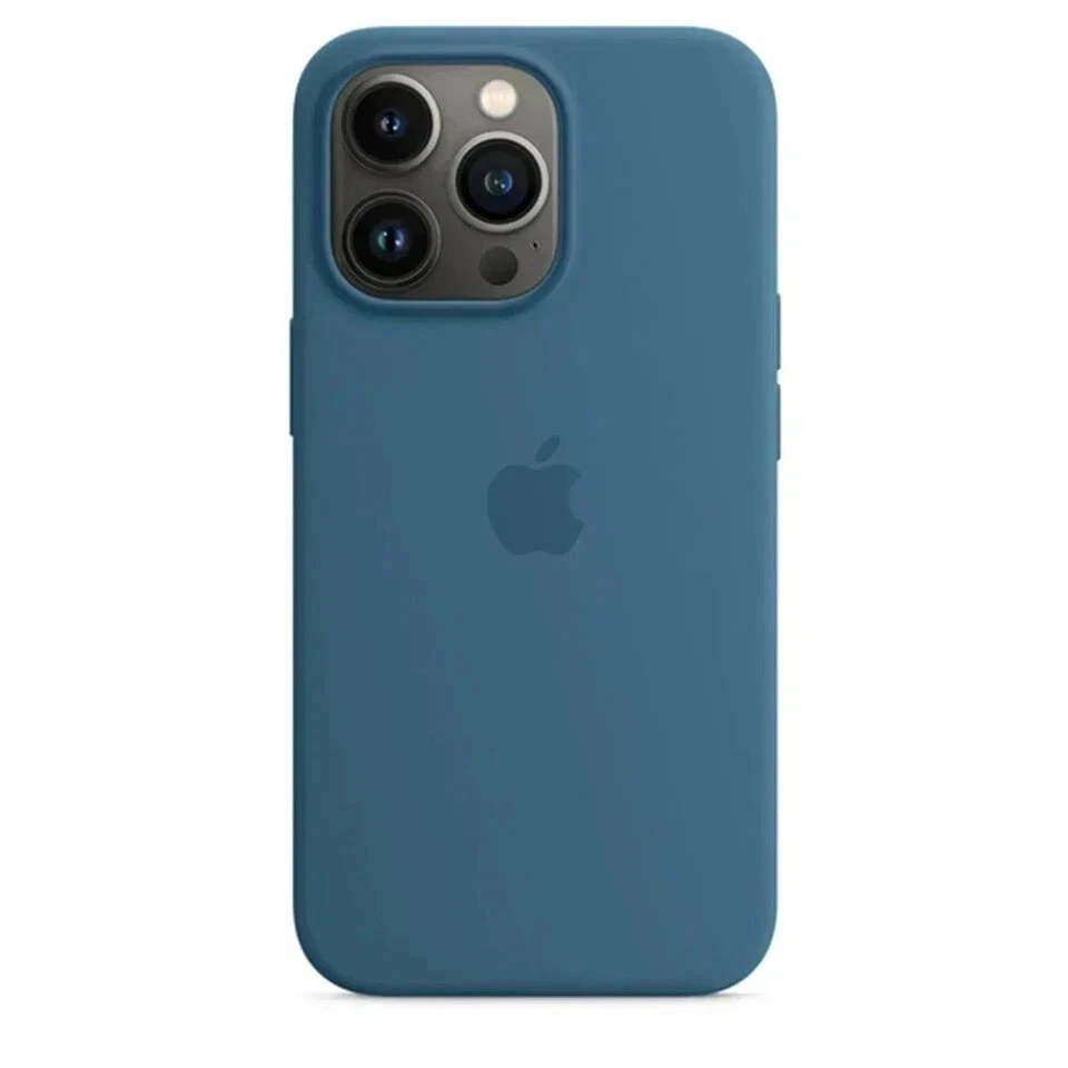 Apple iPhone 13 Pro Silicone Case with MagSafe - Image 3